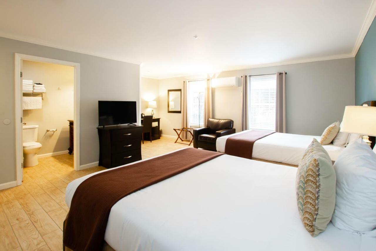 The Dahlonega Square Hotel & Villas ภายนอก รูปภาพ