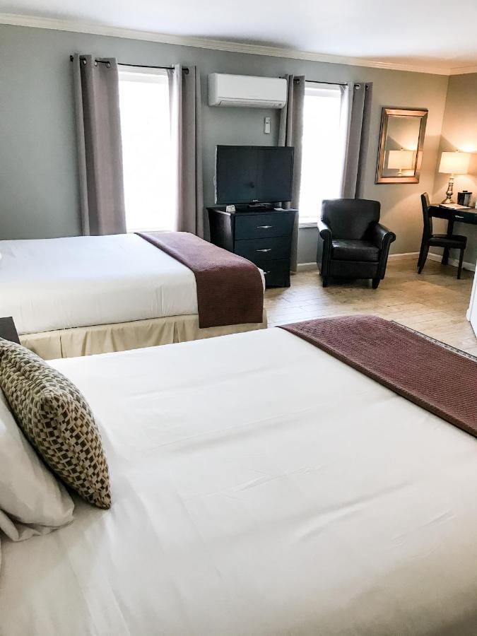 The Dahlonega Square Hotel & Villas ภายนอก รูปภาพ